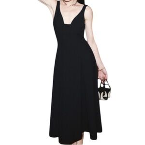 Elegant Black Sleeveless Dress